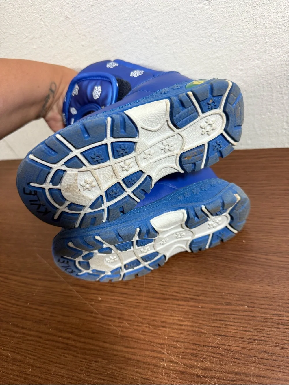Y2K Pooh Snow Boots Toddler Size 5
